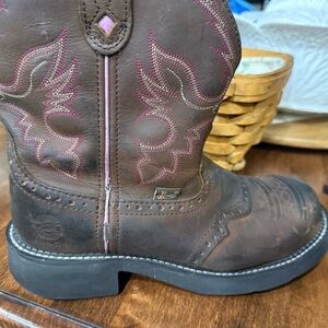 Justin Boots Brown Heeled Boots with Pink Stitching